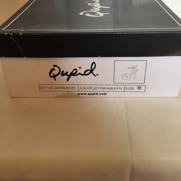 NWOT Qupid Sandal Hot Pink Size 10 - Picture 2 of 4